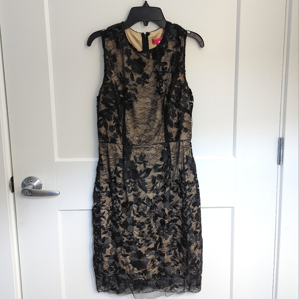 Betsey Johnson Black Lace Sheath Dress Size 4